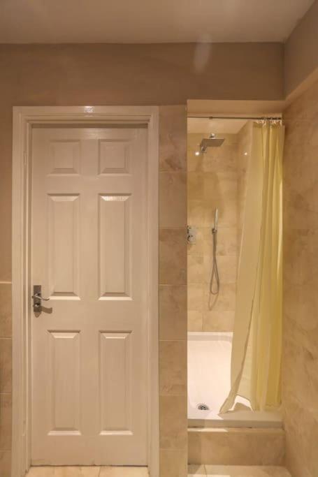 Green Park Central Bath Extérieur photo